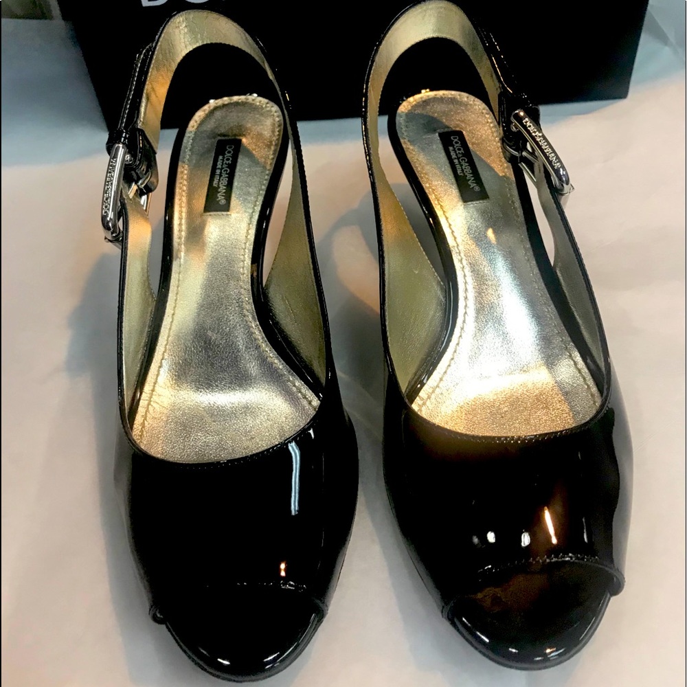 Dolce & Gabbana Black Patent Sandal size 8